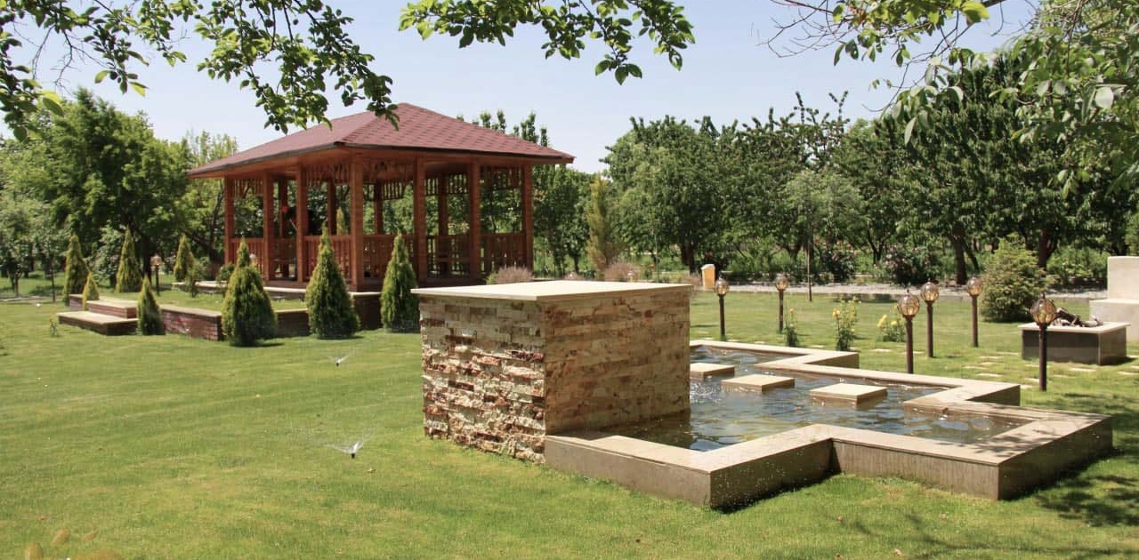 محوطه سازی