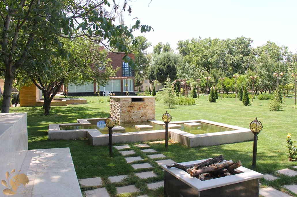 محوطه سازی